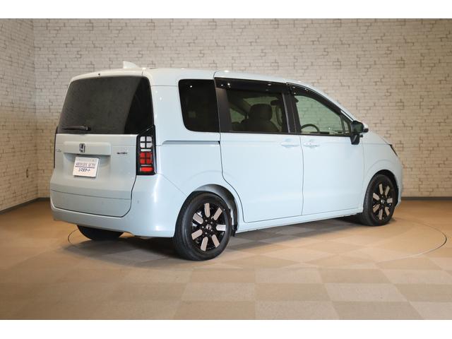 フリード ｅ：ＨＥＶエアー　ＥＸ　バックカメラ　ナビ　ＴＶ　クリアランスソナー　クルーズコントロール　レーンアシスト　衝突被害軽減システム　両側電動スライドドア　ＬＥＤヘッドランプ　スマートキー　アイドリングストップ（16枚目）