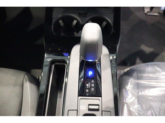 プリウス Ｇ　ＥＴＣ　クリアランスソナー　レーンアシスト　クルーズコントロール　衝突被害軽減システム　全周囲カメラ　ＴＶ　アルミホイール　オートマチックハイビーム　ＬＥＤヘッドランプ　ＣＶＴ　シートヒーター（8枚目）