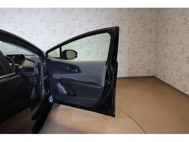 プリウス Ｇ　ＥＴＣ　クリアランスソナー　レーンアシスト　クルーズコントロール　衝突被害軽減システム　全周囲カメラ　ＴＶ　アルミホイール　オートマチックハイビーム　ＬＥＤヘッドランプ　ＣＶＴ　シートヒーター（23枚目）