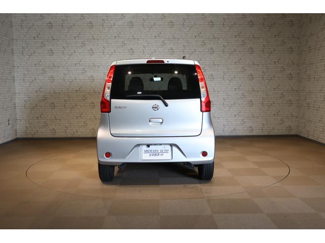 デイズ J ETC バックカメラ ナビ TV 衝突被害軽減システム キーレスエントリー ベンチシート CVT ABS ESC CD USB Bluetooth 衝突安全ボディ エアコン パワーステアリング(16枚目)