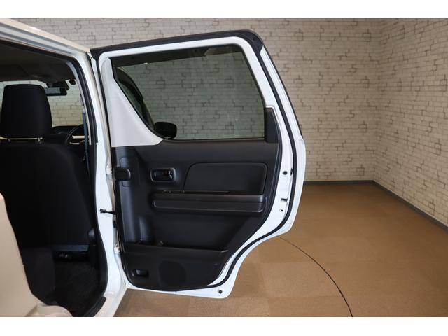 ワゴンＲ ハイブリッドＦＸ　ＥＴＣ　バックカメラ　ナビ　ＴＶ　レーンアシスト　衝突被害軽減システム　スマートキー　アイドリングストップ　シートヒーター　ベンチシート　ＣＶＴ　盗難防止システム　ＡＢＳ　ＥＳＣ　ＣＤ　ＵＳＢ（27枚目）