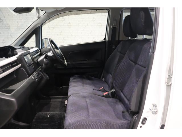 ワゴンＲ ハイブリッドＦＸ　ＥＴＣ　バックカメラ　ナビ　ＴＶ　レーンアシスト　衝突被害軽減システム　スマートキー　アイドリングストップ　シートヒーター　ベンチシート　ＣＶＴ　盗難防止システム　ＡＢＳ　ＥＳＣ　ＣＤ　ＵＳＢ（29枚目）