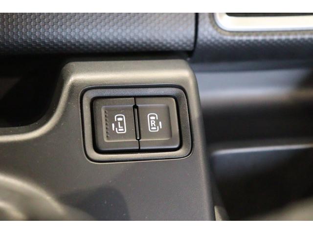 両側電動スライドドア！！荷物で手が塞がるなど簡単にドアの開閉が出来ます！何より力いらずで開閉ＯＫ！女性やお年寄りにも優しい。電動機能はＯＦＦにもできますから元気なお子様の駆け出しも安心！