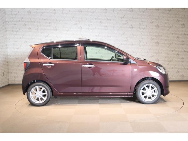 ミライース Ｇ　ＳＡＩＩＩ　クリアランスソナー　衝突被害軽減システム　オートマチックハイビーム　ＬＥＤヘッドランプ　スマートキー　アイドリングストップ　ＣＶＴ　盗難防止システム　ＡＢＳ　ＥＳＣ　アルミホイール　衝突安全ボディ（13枚目）