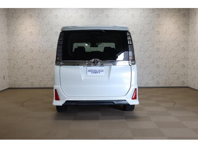 ヴォクシー ＺＳ　ＥＴＣ　バックカメラ　ナビ　ＴＶ　レーンアシスト　衝突被害軽減システム　両側電動スライドドア　オートマチックハイビーム　ＬＥＤヘッドランプ　スマートキー　アイドリングストップ　後席モニター　３列シート（16枚目）