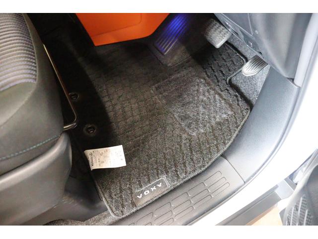 ヴォクシー ＺＳ　ＥＴＣ　バックカメラ　ナビ　ＴＶ　レーンアシスト　衝突被害軽減システム　両側電動スライドドア　オートマチックハイビーム　ＬＥＤヘッドランプ　スマートキー　アイドリングストップ　後席モニター　３列シート（21枚目）