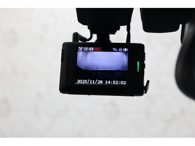 GRヤリス RZ ハイパフォーマンス ファースト エディション 4WD ドライブレコーダー バックカメラ ナビ レーンアシスト アルミホイール オートマチックハイビーム LEDヘッドランプ スマートキー アイドリングストップ(8枚目)