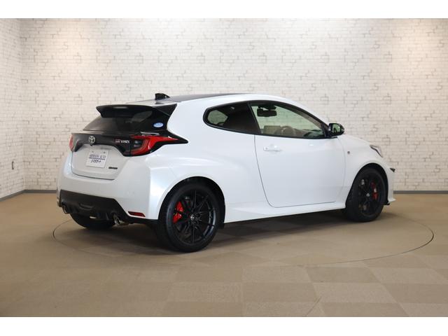 GRヤリス RZ ハイパフォーマンス ファースト エディション 4WD ドライブレコーダー バックカメラ ナビ レーンアシスト アルミホイール オートマチックハイビーム LEDヘッドランプ スマートキー アイドリングストップ(16枚目)