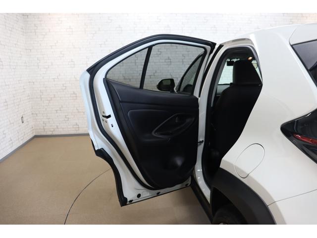 ヤリスクロス ハイブリッドZ ドライブレコーダー 全周囲カメラ クリアランスソナー クルーズコントロール レーンアシスト パワーシート 衝突被害軽減システム ナビ オートマチックハイビーム LEDヘッドランプ アルミホイール(30枚目)