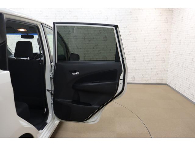 ムーヴ カスタム　Ｘリミテッド　ＥＴＣ　バックカメラ　ナビ　ＴＶ　ＨＩＤ　ＬＥＤヘッドランプ　スマートキー　アイドリングストップ　ベンチシート　ＣＶＴ　盗難防止システム　ＡＢＳ　ＣＤ　ミュージックプレイヤー接続可　アルミホイール（26枚目）