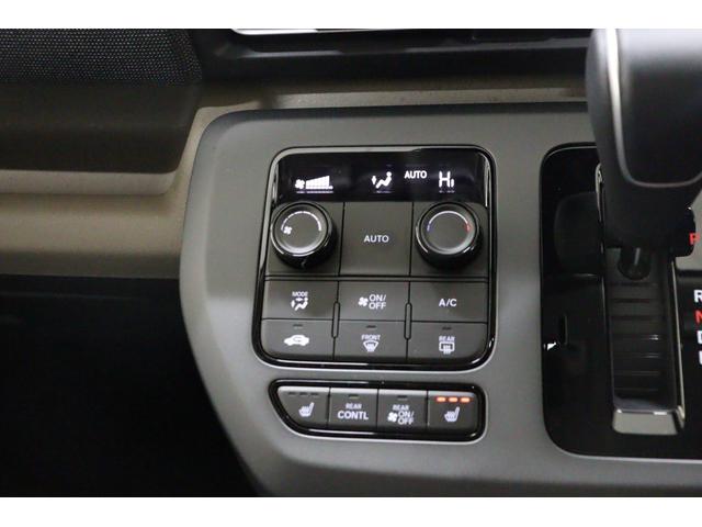 フリード ｅ：ＨＥＶエアー　ＥＸ　クリアランスソナー　クルーズコントロール　レーンアシスト　衝突被害軽減システム　両側電動スライドドア　オートライト　ＬＥＤヘッドランプ　スマートキー　アイドリングストップ　電動格納ミラー（4枚目）