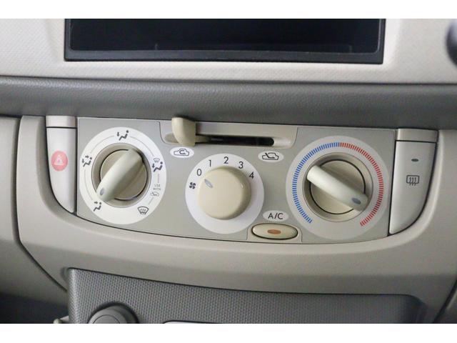 ステラ Ｌ　キーレスエントリー　ベンチシート　ＣＶＴ　盗難防止システム　ＣＤ　衝突安全ボディ　エアコン　パワーステアリング　パワーウィンドウ（4枚目）