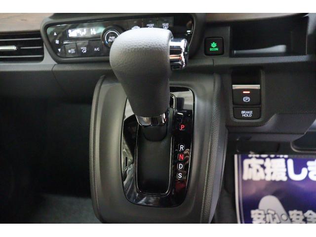 N-ONE オリジナルスタイルプラスアーバン クリアランスソナー クルーズコントロール レーンアシスト 衝突被害軽減システム LEDヘッドランプ スマートキー アイドリングストップ シートヒーター CVT 盗難防止システム ABS ESC(7枚目)