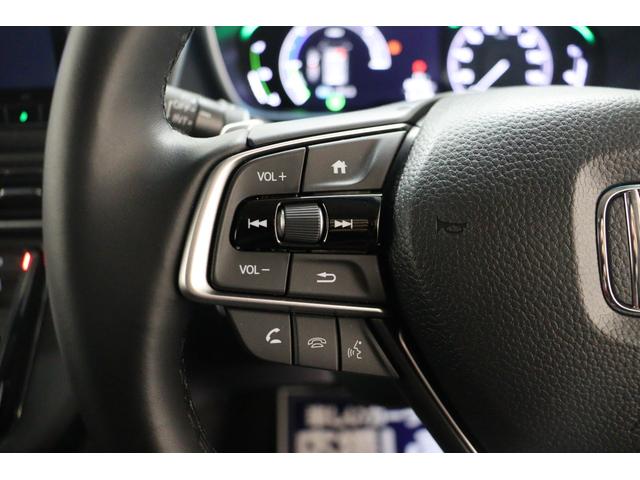 オデッセイハイブリッド e:HEVアブソルート ETC 全周囲カメラ ナビ TV 両側電動スライドドア クリアランスソナー クルーズコントロール レーンアシスト 衝突被害軽減システム オートライト LEDヘッドランプ(3枚目)