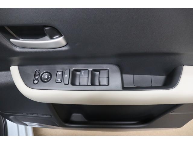 �p���[�E�B���h�E�̃X�C�b�`�ł���B�^�]�Ȃɋ��Ȃ��瑋���J���߂̃R���g���[���ł��܂���B