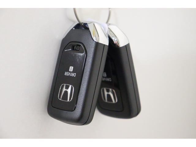 �X�}�[�g�L�[�V�X�e�����v�b�V���G���W���X�^�[�g�V�X�e���A�G���W���n���E��~�������^�b�`�ōs���A�L�[�̃��b�N�܂Ńh�A�m�u�ɐG��鎖�Ń����^�b�`����ōs�����Ƃ��o���܂���