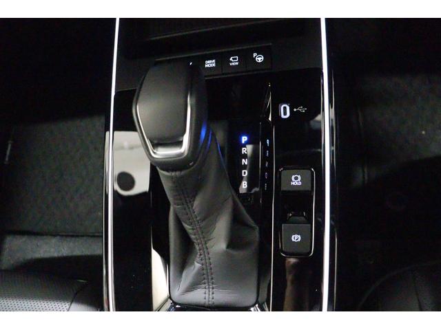 カローラクロス ハイブリッド　Ｚ　全周囲カメラ　クリアランスソナー　クルーズコントロール　レーンアシスト　パワーシート　パークアシスト　衝突被害軽減システム　ナビ　ＴＶ　オートマチックハイビーム　ＬＥＤヘッドランプ（7枚目）