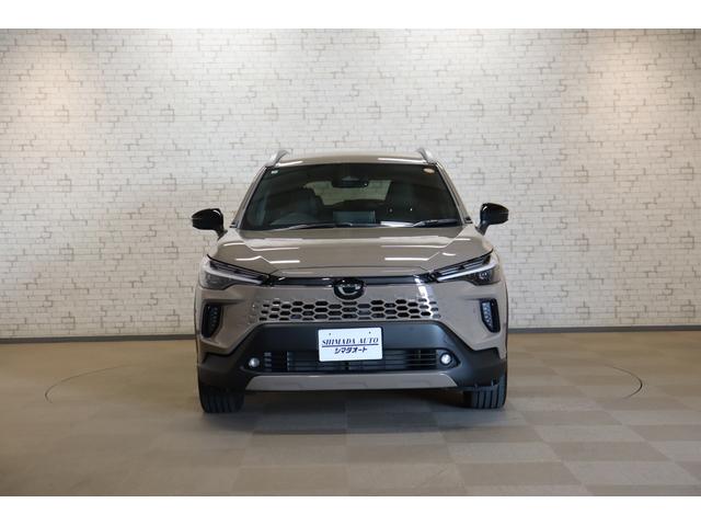 カローラクロス ハイブリッド　Ｚ　全周囲カメラ　クリアランスソナー　クルーズコントロール　レーンアシスト　パワーシート　パークアシスト　衝突被害軽減システム　ナビ　ＴＶ　オートマチックハイビーム　ＬＥＤヘッドランプ（11枚目）