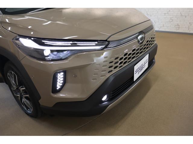 カローラクロス ハイブリッド　Ｚ　全周囲カメラ　クリアランスソナー　クルーズコントロール　レーンアシスト　パワーシート　パークアシスト　衝突被害軽減システム　ナビ　ＴＶ　オートマチックハイビーム　ＬＥＤヘッドランプ（20枚目）