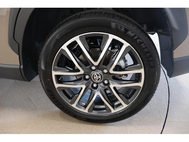 カローラクロス ハイブリッド　Ｚ　全周囲カメラ　クリアランスソナー　クルーズコントロール　レーンアシスト　パワーシート　パークアシスト　衝突被害軽減システム　ナビ　ＴＶ　オートマチックハイビーム　ＬＥＤヘッドランプ（22枚目）