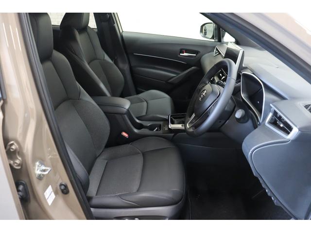 カローラクロス ハイブリッド　Ｚ　全周囲カメラ　クリアランスソナー　クルーズコントロール　レーンアシスト　パワーシート　パークアシスト　衝突被害軽減システム　ナビ　ＴＶ　オートマチックハイビーム　ＬＥＤヘッドランプ（35枚目）