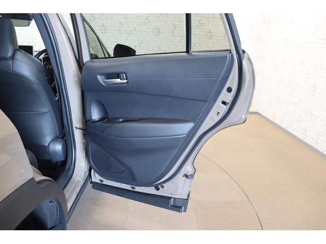 カローラクロス ハイブリッド　Ｚ　全周囲カメラ　クリアランスソナー　クルーズコントロール　レーンアシスト　パワーシート　パークアシスト　衝突被害軽減システム　ナビ　ＴＶ　オートマチックハイビーム　ＬＥＤヘッドランプ（40枚目）