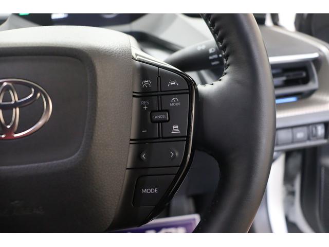 プリウス Ｚ　クリアランスソナー　レーンアシスト　クルーズコントロール　衝突被害軽減システム　全周囲カメラ　ナビ　ＴＶ　アルミホイール　オートマチックハイビーム　オートライト　ＬＥＤヘッドランプ　サンルーフ（11枚目）