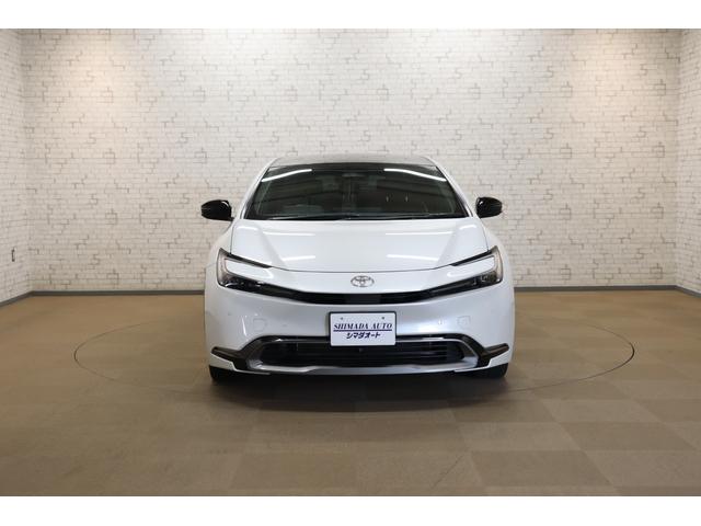 プリウス Ｚ　クリアランスソナー　レーンアシスト　クルーズコントロール　衝突被害軽減システム　全周囲カメラ　ナビ　ＴＶ　アルミホイール　オートマチックハイビーム　オートライト　ＬＥＤヘッドランプ　サンルーフ（12枚目）