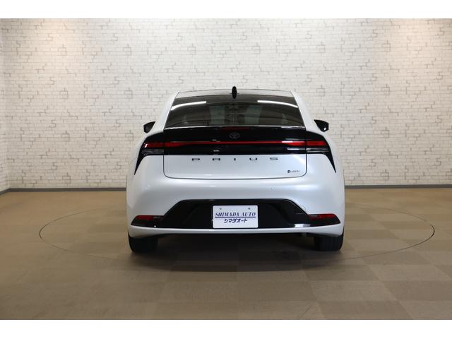 プリウス Ｚ　クリアランスソナー　レーンアシスト　クルーズコントロール　衝突被害軽減システム　全周囲カメラ　ナビ　ＴＶ　アルミホイール　オートマチックハイビーム　オートライト　ＬＥＤヘッドランプ　サンルーフ（18枚目）