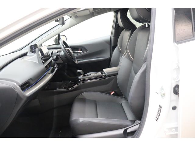 プリウス Ｚ　クリアランスソナー　レーンアシスト　クルーズコントロール　衝突被害軽減システム　全周囲カメラ　ナビ　ＴＶ　アルミホイール　オートマチックハイビーム　オートライト　ＬＥＤヘッドランプ　サンルーフ（22枚目）