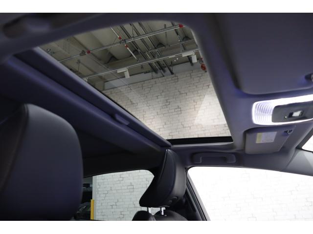 プリウス Ｚ　クリアランスソナー　レーンアシスト　クルーズコントロール　衝突被害軽減システム　全周囲カメラ　ナビ　ＴＶ　アルミホイール　オートマチックハイビーム　オートライト　ＬＥＤヘッドランプ　サンルーフ（24枚目）