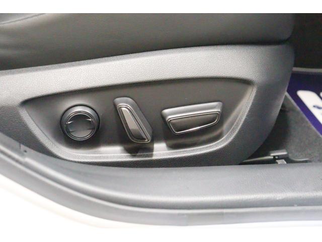 プリウス Ｚ　クリアランスソナー　レーンアシスト　クルーズコントロール　衝突被害軽減システム　全周囲カメラ　ナビ　ＴＶ　アルミホイール　オートマチックハイビーム　オートライト　ＬＥＤヘッドランプ　サンルーフ（36枚目）