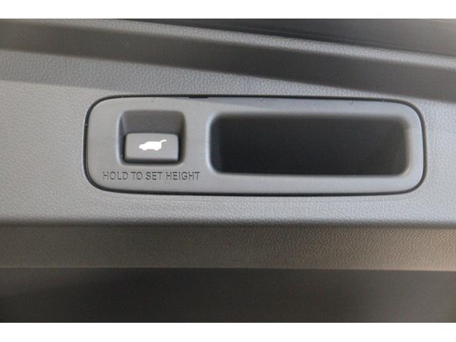 ステップワゴン ｅ：ＨＥＶスパーダ　バックカメラ　クリアランスソナー　クルーズコントロール　レーンアシスト　衝突被害軽減システム　両側電動スライドドア　オートライト　ＬＥＤヘッドランプ　スマートキー　シートヒーター　３列シート（30枚目）