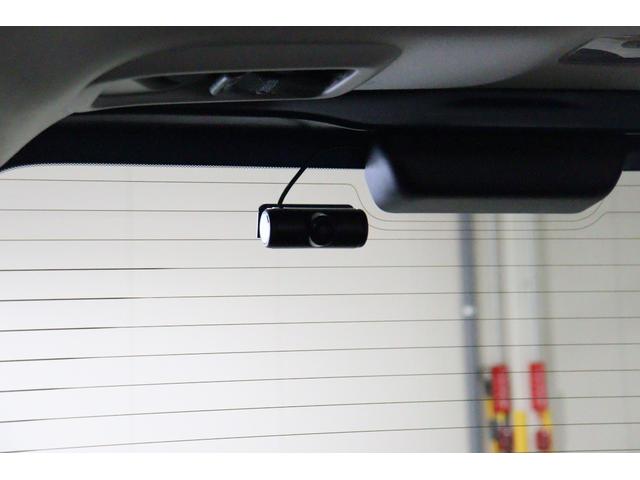 �h���C�u���R�[�_�[������f���Ɖ������L�^���Ă����h���C�u���R�[�_�[�́A���̂̍ۂɊm���ȏ؋��\�͂𔭊����Ă���܂��B