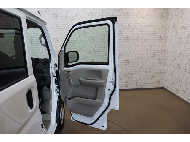 エブリイ ＰＡ　ＡＴ　両側スライドドア　アイドリングストップ　ＡＢＳ　ＥＳＣ　エアコン　パワーステアリング　運転席エアバッグ　助手席エアバッグ（11枚目）