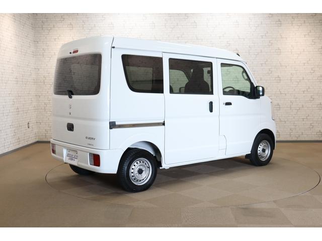 エブリイ ＰＡ　ＡＴ　両側スライドドア　アイドリングストップ　ＡＢＳ　ＥＳＣ　エアコン　パワーステアリング　運転席エアバッグ　助手席エアバッグ（17枚目）