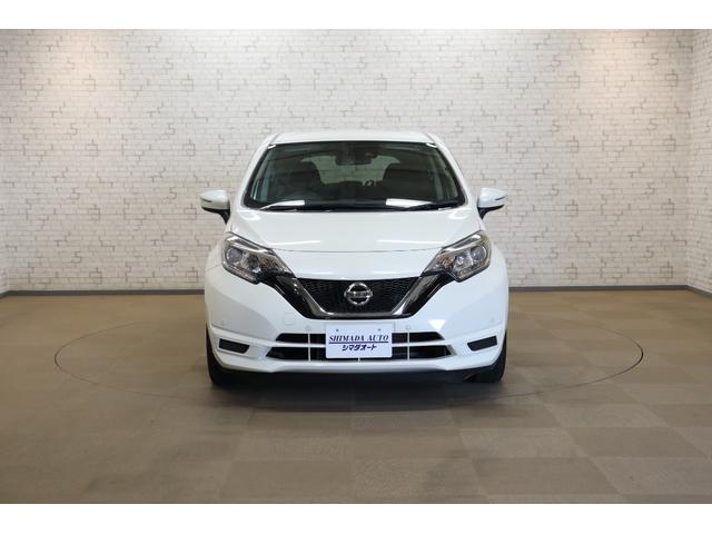 ノート Ｘ　ドライブレコーダー　ＥＴＣ　ナビ　ＴＶ　クリアランスソナー　レーンアシスト　衝突被害軽減システム　スマートキー　アイドリングストップ　電動格納ミラー　ＣＶＴ　盗難防止システム　衝突安全ボディ　ＡＢＳ（12枚目）