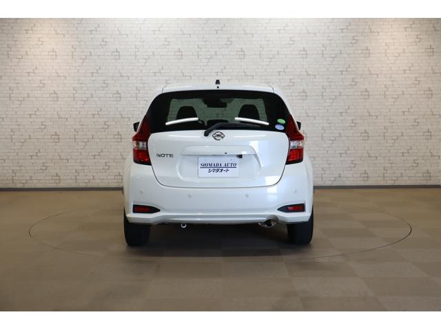 ノート Ｘ　ドライブレコーダー　ＥＴＣ　ナビ　ＴＶ　クリアランスソナー　レーンアシスト　衝突被害軽減システム　スマートキー　アイドリングストップ　電動格納ミラー　ＣＶＴ　盗難防止システム　衝突安全ボディ　ＡＢＳ（16枚目）