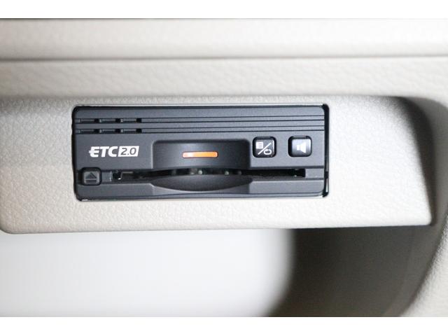 アルトラパン モード　ドライブレコーダー　全周囲カメラ　ナビ　ＴＶ　クリアランスソナー　レーンアシスト　衝突被害軽減システム　ＨＩＤ　スマートキー　アイドリングストップ　シートヒーター　ベンチシート　ＣＶＴ（8枚目）