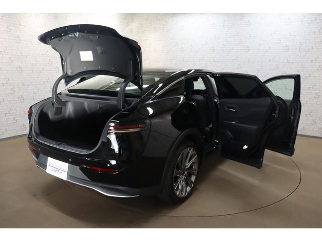 クラウンクロスオーバー Ｇアドバンスド・レザーパッケージ　４ＷＤ　全周囲カメラ　クリアランスソナー　クルーズコントロール　レーンアシスト　パワーシート　衝突被害軽減システム　ＴＶ　オートマチックハイビーム　ＬＥＤヘッドランプ　アルミホイール（25枚目）