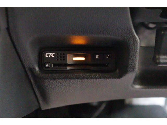 フィットハイブリッド Ｌパッケージ　ハイブリッド　ＥＴＣ　バックカメラ　ナビ　クルーズコントロール　衝突被害軽減システム　ＬＥＤヘッドランプ　スマートキー　ＡＴ　盗難防止システム　衝突安全ボディ　ＣＤ　ＵＳＢ　Ｂｌｕｅｔｏｏｔｈ（7枚目）