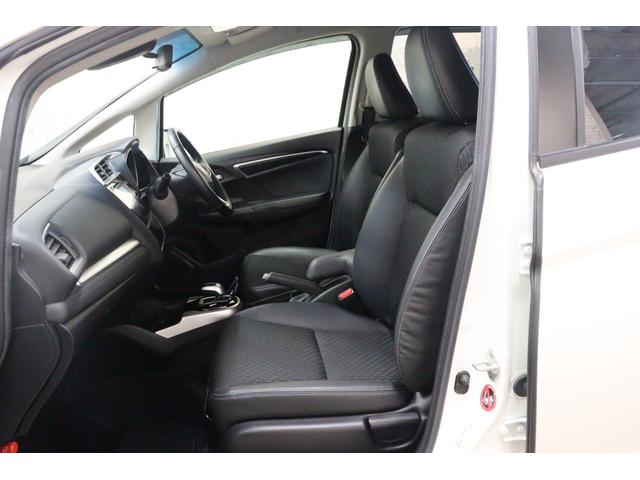 フィットハイブリッド Ｌパッケージ　ハイブリッド　ＥＴＣ　バックカメラ　ナビ　クルーズコントロール　衝突被害軽減システム　ＬＥＤヘッドランプ　スマートキー　ＡＴ　盗難防止システム　衝突安全ボディ　ＣＤ　ＵＳＢ　Ｂｌｕｅｔｏｏｔｈ（28枚目）