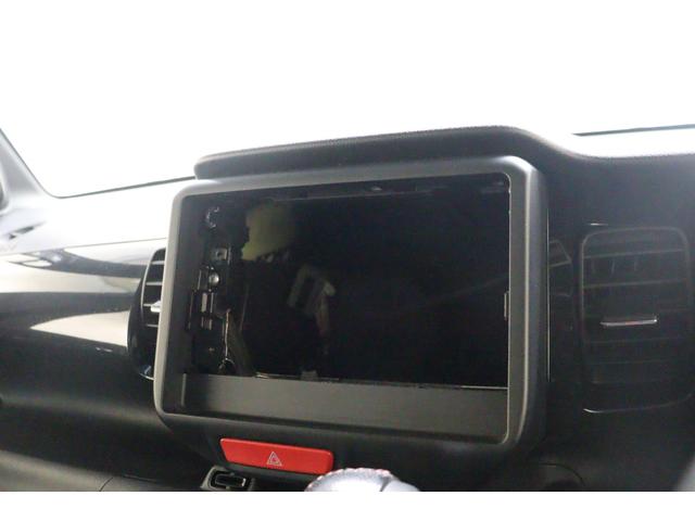 Ｎ－ＢＯＸカスタム ２トーンカラースタイル　Ｇ・Ｌパッケージ　ＥＴＣ　両側スライド・片側電動　ＨＩＤ　スマートキー　アイドリングストップ　ベンチシート　ＣＶＴ　盗難防止システム　ＡＢＳ　ＥＳＣ　エアコン　パワーステアリング　パワーウィンドウ（3枚目）