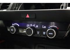 手の届きやすいところで簡単操作ができる空調付き！オールシーズンお好みの温度調節ができます。 4
