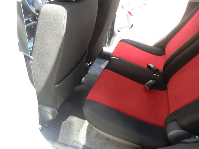 Ｋｅｉワークス ベースグレード　純正赤レカロ　車検Ｒ９年４月　５ＭＴ　ナビ　キーレス　純正１５インチアルミ（47枚目）