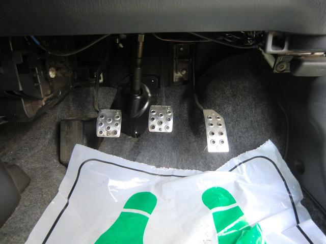 Ｋｅｉワークス ベースグレード　純正赤レカロ　車検Ｒ９年４月　５ＭＴ　ナビ　キーレス　純正１５インチアルミ（59枚目）