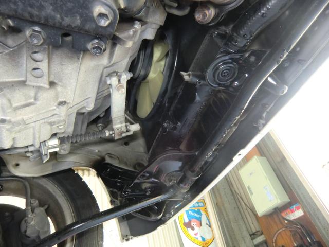 Ｋｅｉワークス ベースグレード　純正赤レカロ　車検Ｒ９年４月　５ＭＴ　ナビ　キーレス　純正１５インチアルミ（72枚目）