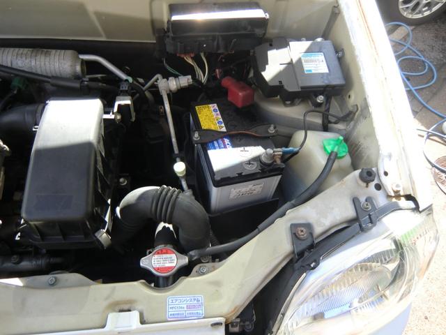 Ｋｅｉワークス ベースグレード　純正赤レカロ　車検Ｒ９年４月　５ＭＴ　ナビ　キーレス　純正１５インチアルミ（79枚目）