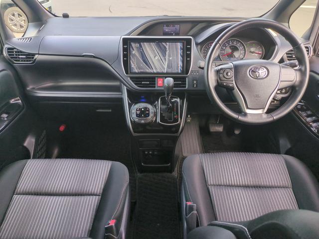 ヴォクシー ＺＳ　煌ＩＩ　禁煙車　バックカメラ　ナビ　ＴＶ　クリアランスソナー　オートクルーズコントロール　レーンアシスト　衝突被害軽減システム　両側電動スライドドア　オートマチックハイビーム　後席モニター（2枚目）