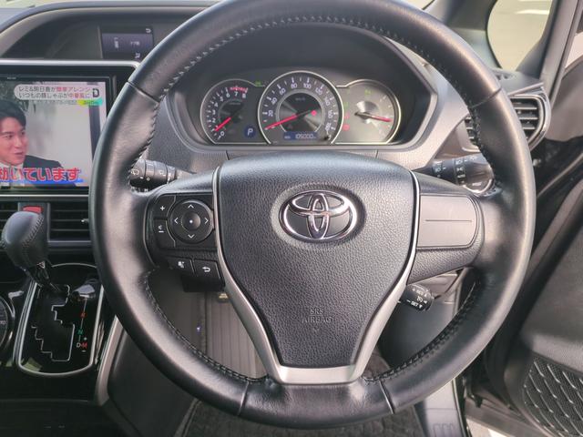 ヴォクシー ＺＳ　煌ＩＩ　禁煙車　バックカメラ　ナビ　ＴＶ　クリアランスソナー　オートクルーズコントロール　レーンアシスト　衝突被害軽減システム　両側電動スライドドア　オートマチックハイビーム　後席モニター（3枚目）